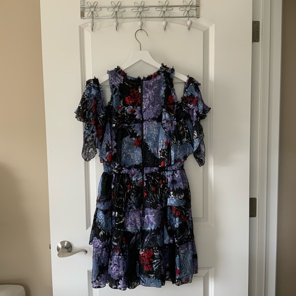 Alice + Olivia Nichola Cold Shoulder Ruffled Dress - Picture 8 of 9